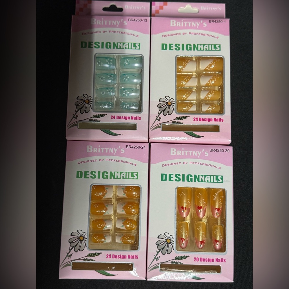 NEW 4 Pack Brittny Design Nails Set
